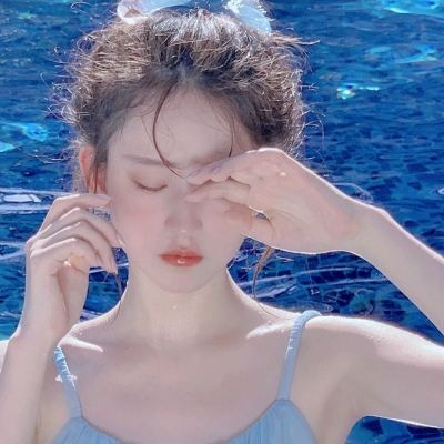 中国造世界最快两栖战车演练战术 沙滩上如履平地